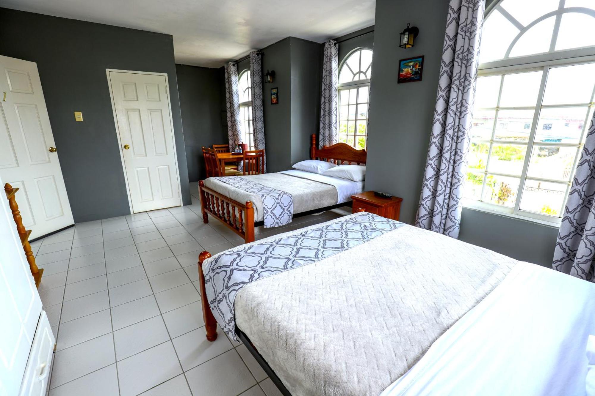 Airport Inn Piarco Ngoại thất bức ảnh