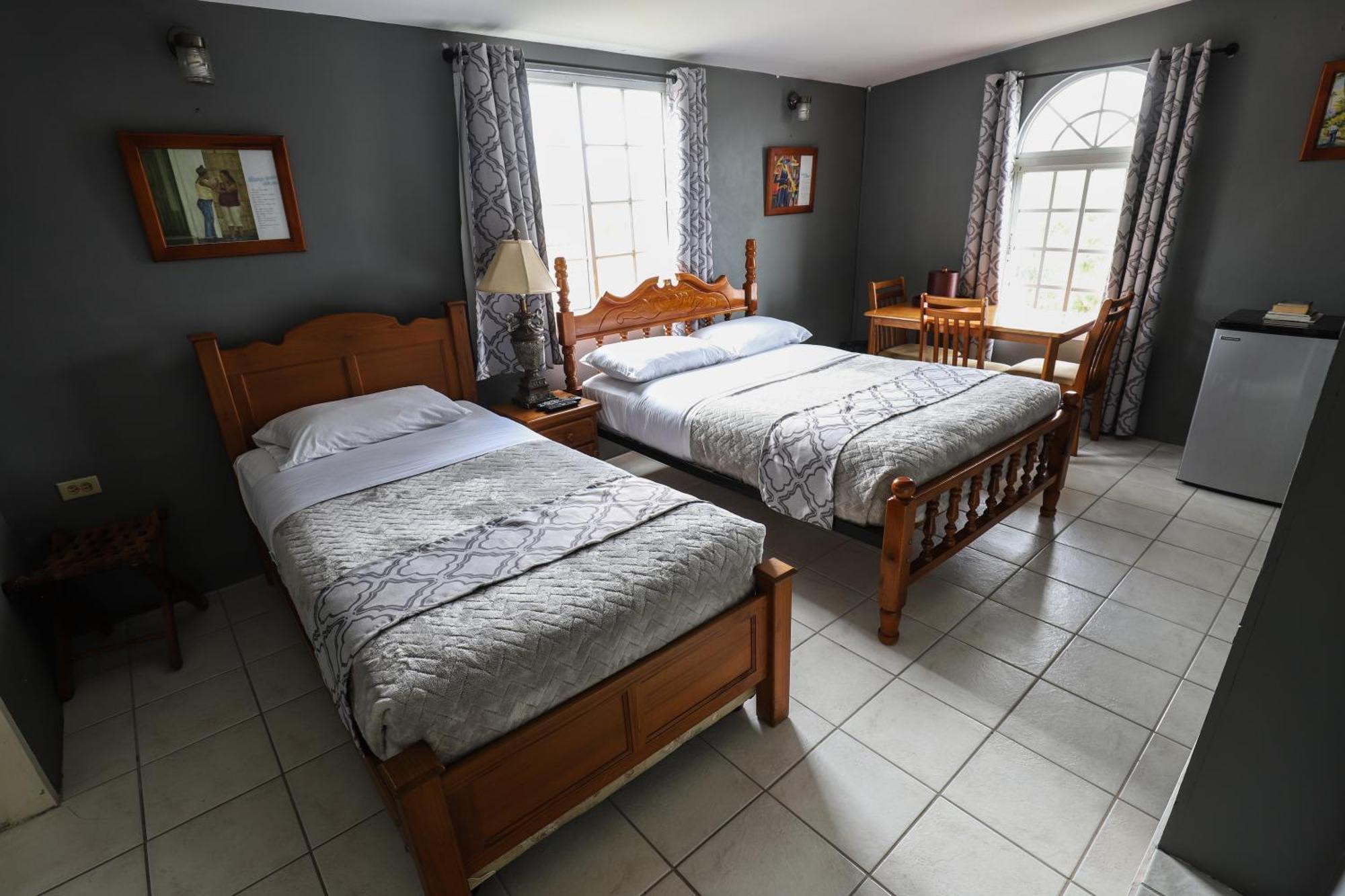 Airport Inn Piarco Ngoại thất bức ảnh